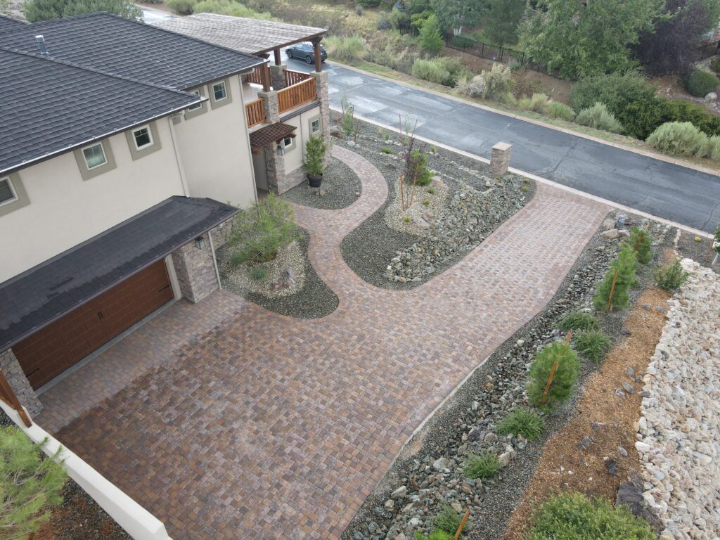 Lawn and garden landscape maintenance in Paulden, AZ for homes and ranches